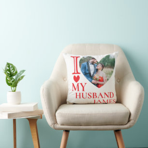 Cojín Decorativo Amo a mi esposo corazón de foto personalizada