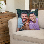 Cojín Decorativo Amor en escritura blanca con foto de Personalizado<br><div class="desc">El diseño moderno y elegante de almohadas de lanzamiento personalizado presenta una foto favorita con un diseño minimalista de superposición de tipografía blanca de "amor" que incluye detalles florecientes y cardíacos. El texto de color blanco se puede personalizar. Una idea de regalo única para una pareja recién casada o para...</div>