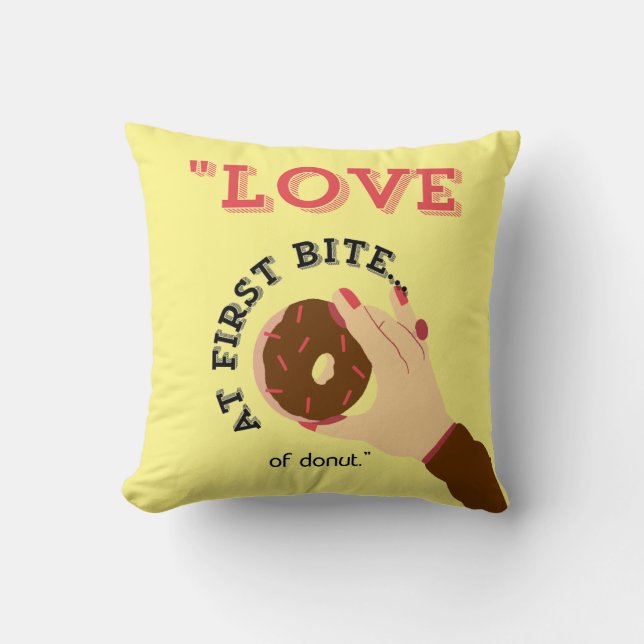 COJÍN DECORATIVO AMOR EN LA PRIMERA MADERA (Anverso)