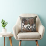 Cojín Decorativo Amor Moderno Arco Personalizado Parejas Boda Foto<br><div class="desc">Celebra tu historia de amor con el Imán de Foto Personalizado para Parejas con Tipografía de Arco de Modern Love, un recuerdo elegante y conmovedor diseñado para mostrar tus recuerdos más preciados. Con tu foto favorita combinada con una elegante tipografía de “Amor” y un delicado acento de arco, este diseño...</div>