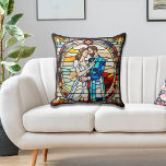 Cojín Decorativo Amor romántico estilo vidrio manchado Boda europeo<br><div class="desc">Sumérjase en la elegancia atemporal del romance del viejo mundo con nuestro exquisito diseño de bodas Bella Artes inspirado en Europa. Esta colección única, elaborada con la máxima atención a los detalles, da vida a la esencia de un boda victoriano clásico, inmerso en los tonos vivos y los complejos motivos...</div>
