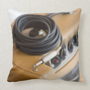 Cojín Decorativo Amperio y cable