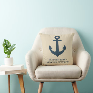 Cojín Decorativo Anclaje azul marino con nombre y coordenadas famil