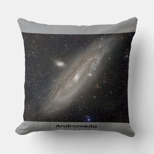 Cojín Decorativo Andromeda Throw Pillow (Anverso)