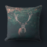 Cojín Decorativo Animal salvaje Buck Deer<br><div class="desc">Animal salvaje Buck Deer Esta foto de un dólar salvaje es encantadora. y la perfecta para llevar a casa. Los árboles de fondo se desvanecen en el camuflaje. Puede personalizarlo agregando texto.</div>