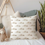 Cojín Decorativo Animales de bosque forestal<br><div class="desc">Presentamos a nuestros animales de bosque arrojar almohadas - perfecto para una celebración tierna y caprichosa! Con una temática de selva acuática moderna con criaturas adorables como zorro, oso marrón, conejo y ciervo, es ideal para una ducha de género neutro. Este diseño bohemio ofrece un ambiente dulce y sencillo con...</div>
