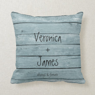 Cojín Decorativo Aniversario o Boda Pillow con fondo de madera