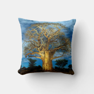Cojín Decorativo Árbol Baobab (Adansonia) iluminado por la luna
