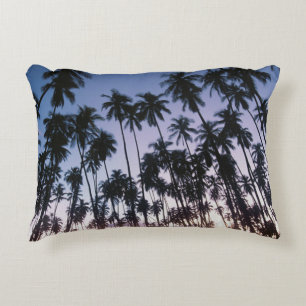Cojín Decorativo Arboleda de palmeras Royal Kupuva en Kaunakakai