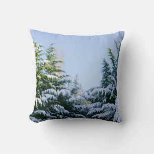 Cojín Decorativo Árboles perennes, nieve, bonito paisaje invernal