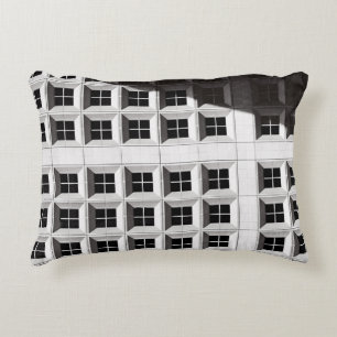 COJÍN DECORATIVO ARCHITECTURAL PHOTOGRAPHY OF WHITE BUILDING