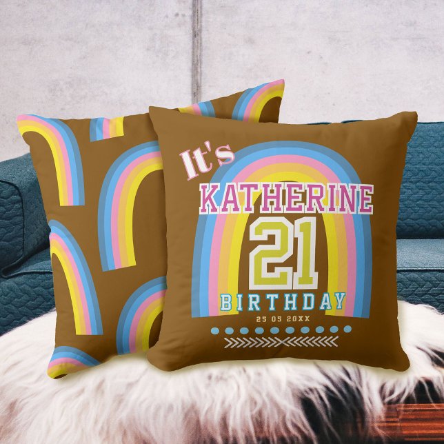 Cojín Decorativo Arcoíris 21 Cumpleaños Marrón (Rainbow 21 Birthday Brown Throw Pillow)