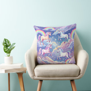 Cojín Decorativo Arcoíris brillante y unicornios en nubes