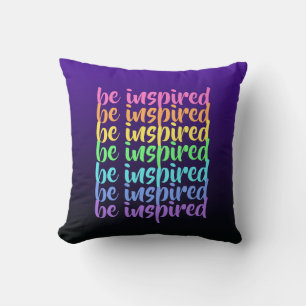 Cojín Decorativo Arcoiris púrpura "Sé inspirado"