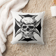 Arte de la cruz de la corona de espina de cráneo e