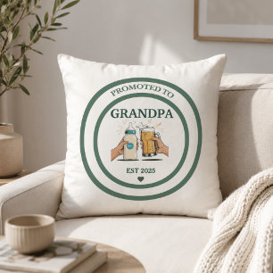 Cojín Decorativo Ascendido a Abuelo Est. 2025 