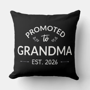 Cojín Decorativo Ascendido A La Abuela Este. II 2026