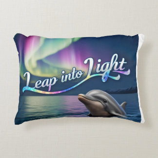 Cojín Decorativo Aurora Dolphin: Salto a la luz