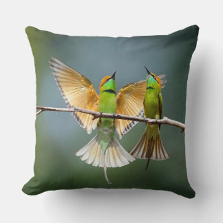 Cojín Decorativo Aves verdes Frolic en la fotografía de los árboles