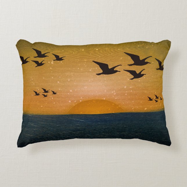 Cojín Decorativo Aves volando sobre el atardecer (Anverso)