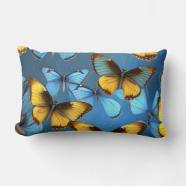 Cojín decorativo azul con mariposas