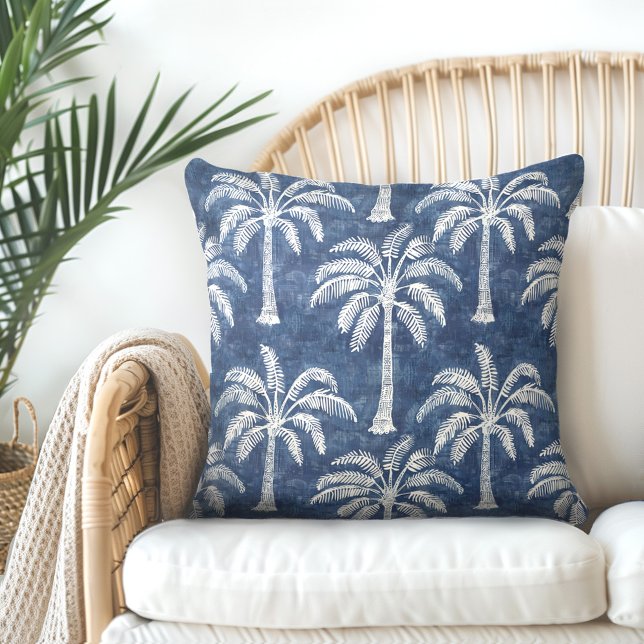 Cojín decorativo azul índigo de palmeras - Doble c (Subido por el creador)