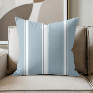 Cojín Decorativo Azul Polvo y Raya Blanca