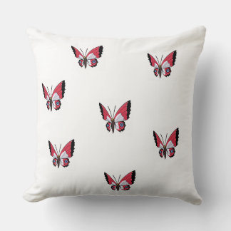 Cojín Decorativo baby cushion with butterfly.