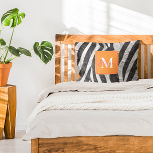 Cojín Decorativo Bandas de cebra artística Naranja y monograma rosa