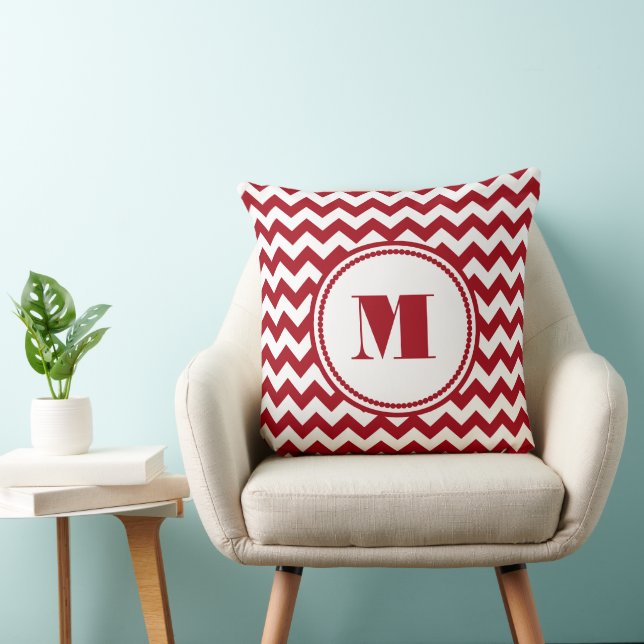 Cojín Decorativo Bandas modernas monograma rojo de chevron (Silla)