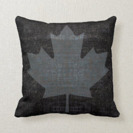Cojín Decorativo bandera canadiense de la hoja de arce del grunge