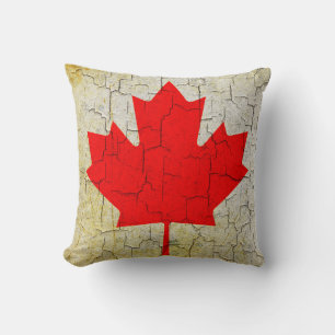 Cojín Decorativo Bandera de Canadá antigua en una pared rota