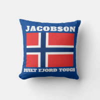 Bandera noruega y fiordo construido
