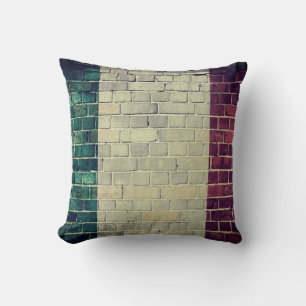 Cojín Decorativo Bandera vintage de Italia en una pared agrietada