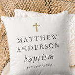 Cojín Decorativo Baptismo cruzado simple y elegante<br><div class="desc">El diseño se compone de una tipografía simple con fuente sans serif y serif.</div>