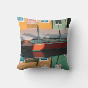 COJÍN DECORATIVO BARCO ROJO Y VERDE EN BARCO