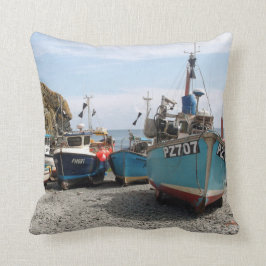 Cojín Decorativo Barcos de pesca Cadgwith Cornualles Inglaterra