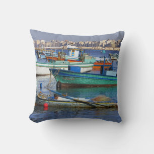 Cojín Decorativo Barcos de pesca coloridos en el puerto de