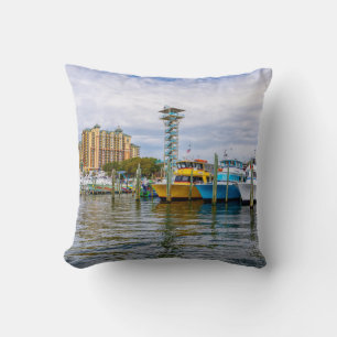 Cojín Decorativo Barcos estacionados en el puerto de Destin Florida