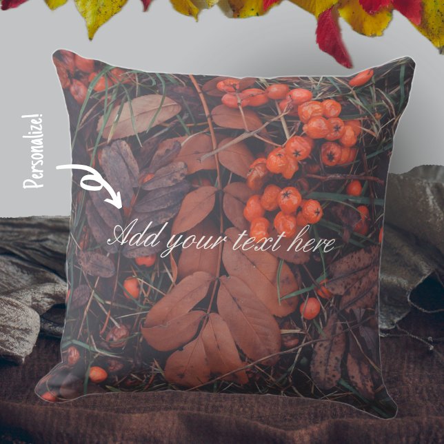 Cojín Decorativo Bayas rojas y hojas de otoño marrones (Subido por el creador)