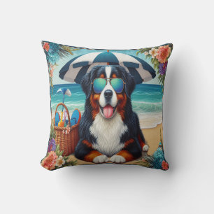 Cojín Decorativo Beachside Bernese Bliss: Perro Guay con gafas de s