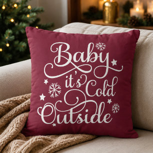 Cojín Decorativo Bebé, hace frío afuera Burgundy Script Holiday
