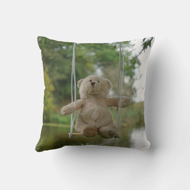 Cojín Decorativo Beer op schommel vanaf de rug. (Reverso)