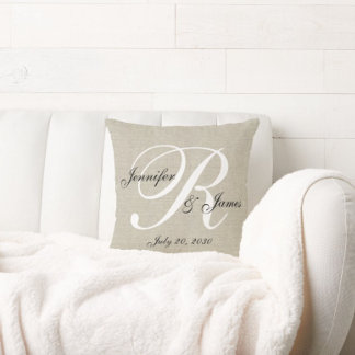 Cojín Decorativo Beige Linen Monogram Boda recién casada Keepsake