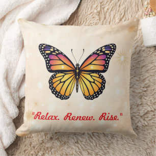 Cojín Decorativo "Belleza Dorada Flotante"