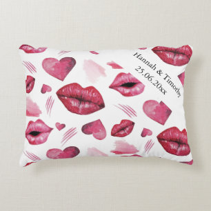 Cojín Decorativo Besos y Corazones Monograma Adorables Acuarela