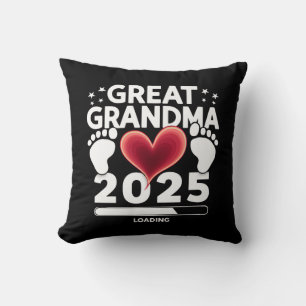 Cojín Decorativo Bisabuela cargando anuncio de embarazo 2025