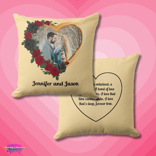 Cojín Decorativo Black & Gold Roses, Gold Heart Photo Frame (Subido por el creador)