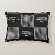 Black Gray White Everyday es Día de Acción de Grac