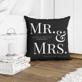 Cojín Decorativo Blanco y negro Sr. y Sra. nombre personalizado mod